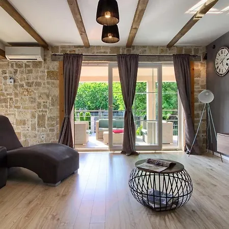 Holiday home Mit Privatpool Fuer 12 Personen Ca 300 Qm In Sisan, Istrien Suedkueste Von Istrien Sisan